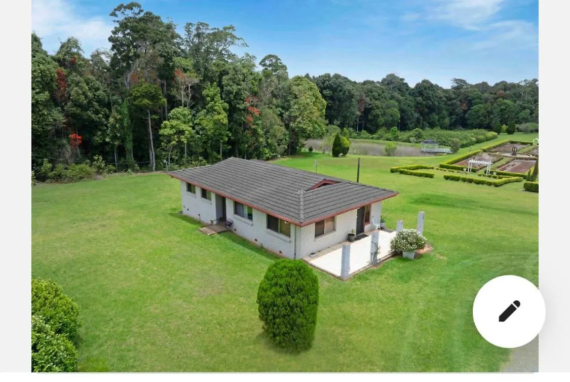 Lavender Cottage Three Large Bedroom House Mount Tamborine Villa